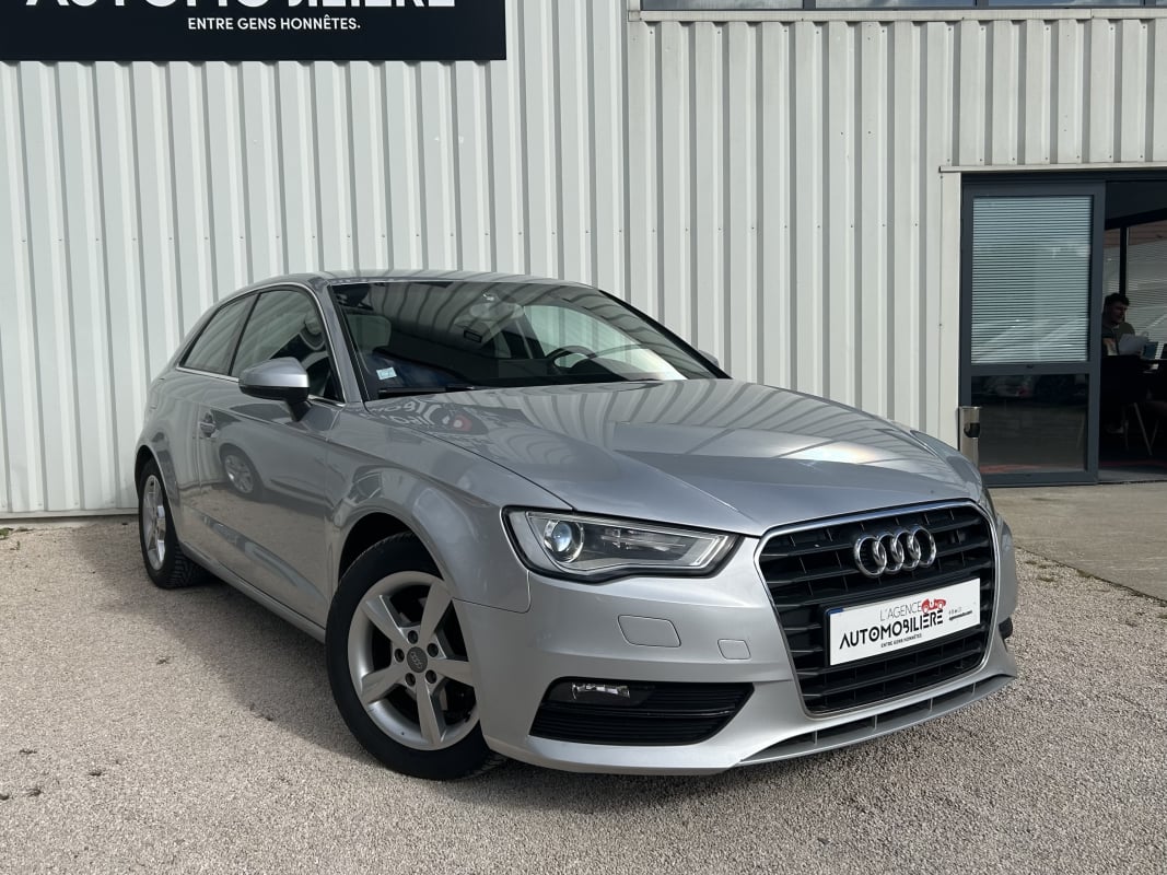 Audi A3 2.0 TDI S-TRONIC - 150cv AMBITION