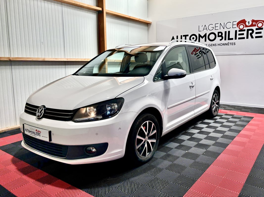 Volkswagen Touran II 1.6 TDI 105 FAP BLUEMOTION TECHNOLOGY CONFORTLINE DSG7 (Attelage) — 1