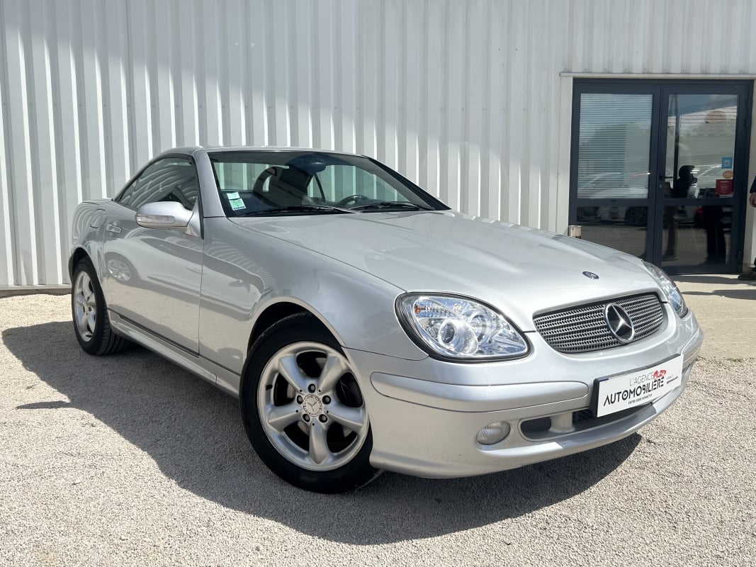 Mercedes-Benz SLK 320 3.2 i 218 cv — 2