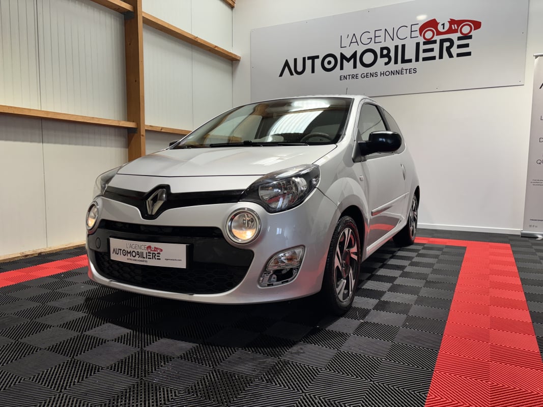 Renault Twingo II (2) 1.2 LEV 75 INITIALE ECO2 — 1