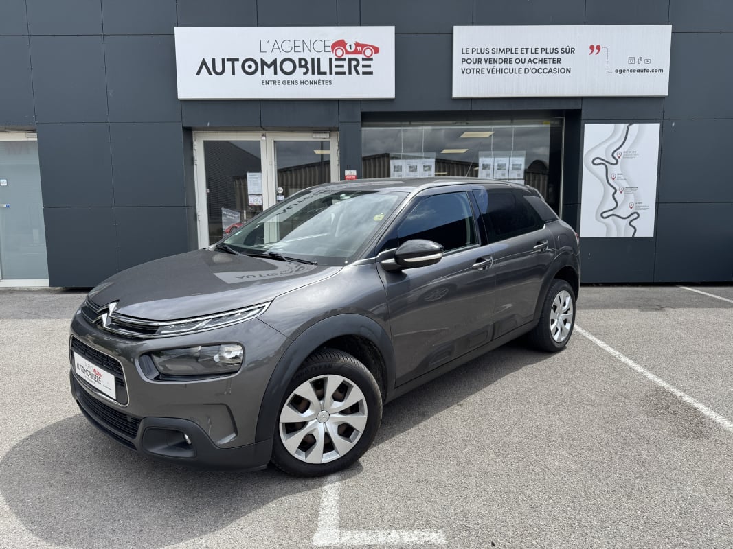 Citroen C4 Cactus 1.5 BLUE HDI 100 SHINE moteur neuf — 1