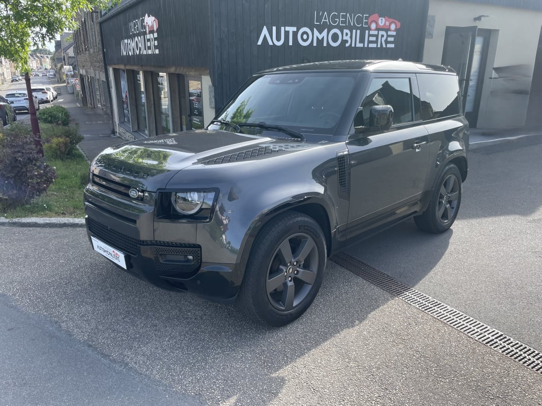 Land Rover Defender 90 D250 X-DYNAMIC HSE