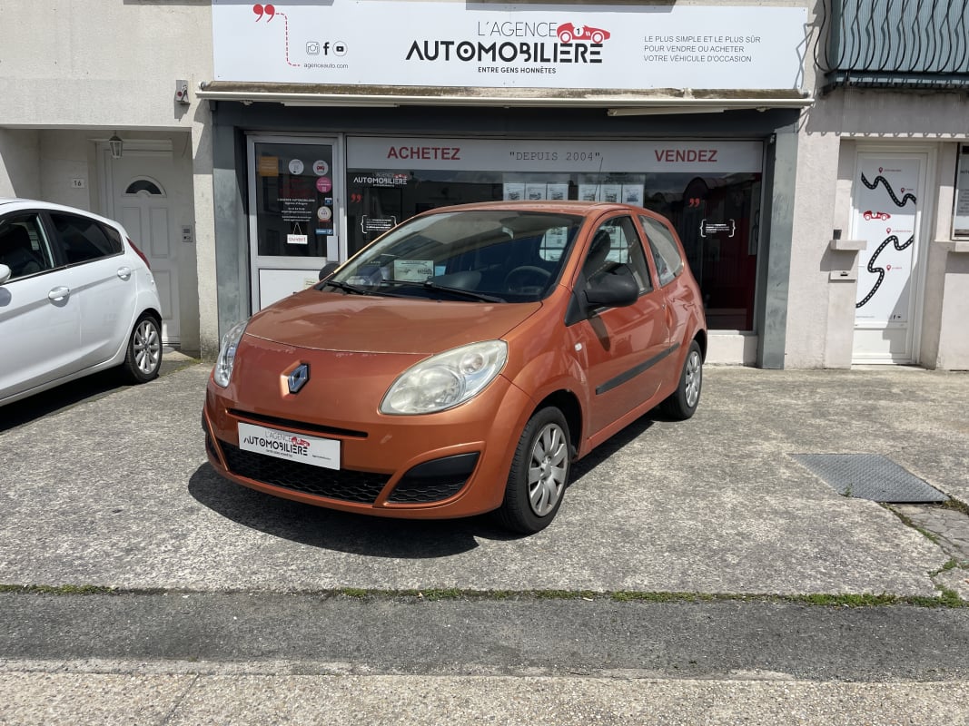 Renault Twingo II 1.2 i 60 cv Expression — 1