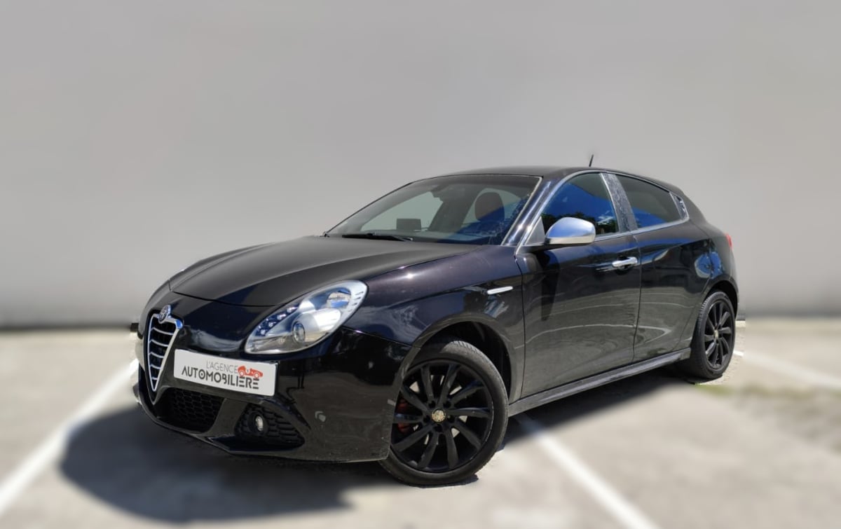 Alfa Romeo Giulietta 2.0 JTDM 140 EXCLUSIVE HISTORIQUE COMPLET DISTRI//EGR OK — 1