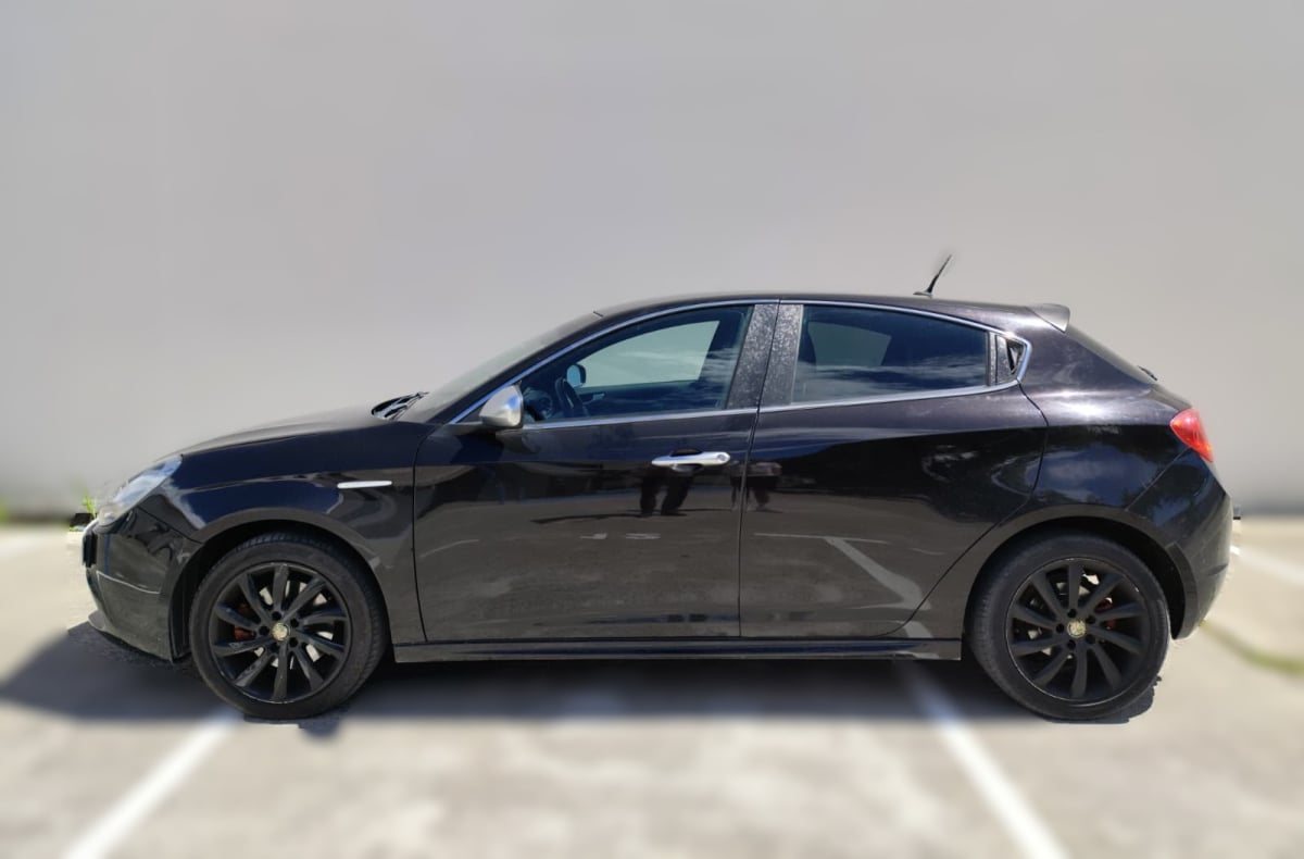 Alfa Romeo Giulietta 2.0 JTDM 140 EXCLUSIVE HISTORIQUE COMPLET DISTRI//EGR OK — 2