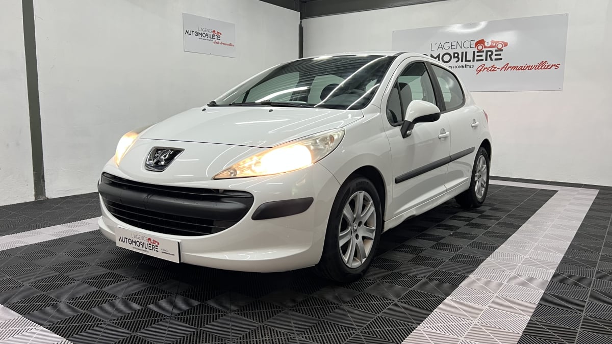 Peugeot 207 1.4 HDi70 Active 5p — 1