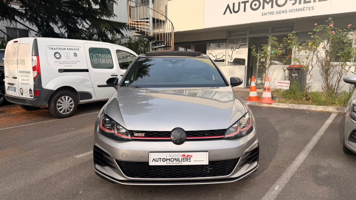 Volkswagen Golf VII 5 Portes Phase 2 GTI 2.0 TFSi 16V DSG7 245 cv Boîte auto — 2