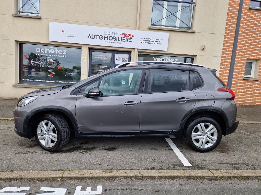Peugeot 2008 (2) 1.5 bluehdi 100 SS SIGNATURE — 2