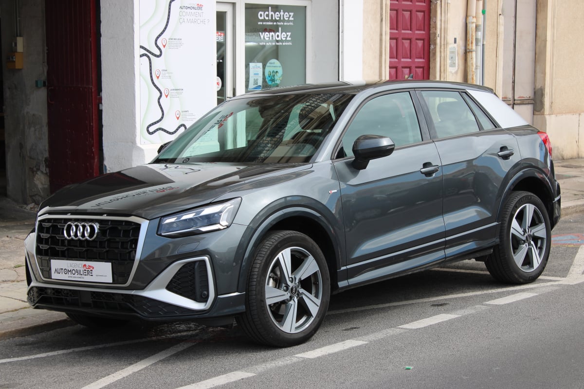 Audi Q2 35 TFSI 150Ch S 7 S-LINE ( 1ère main, Carplay, Caméra de recul ... )