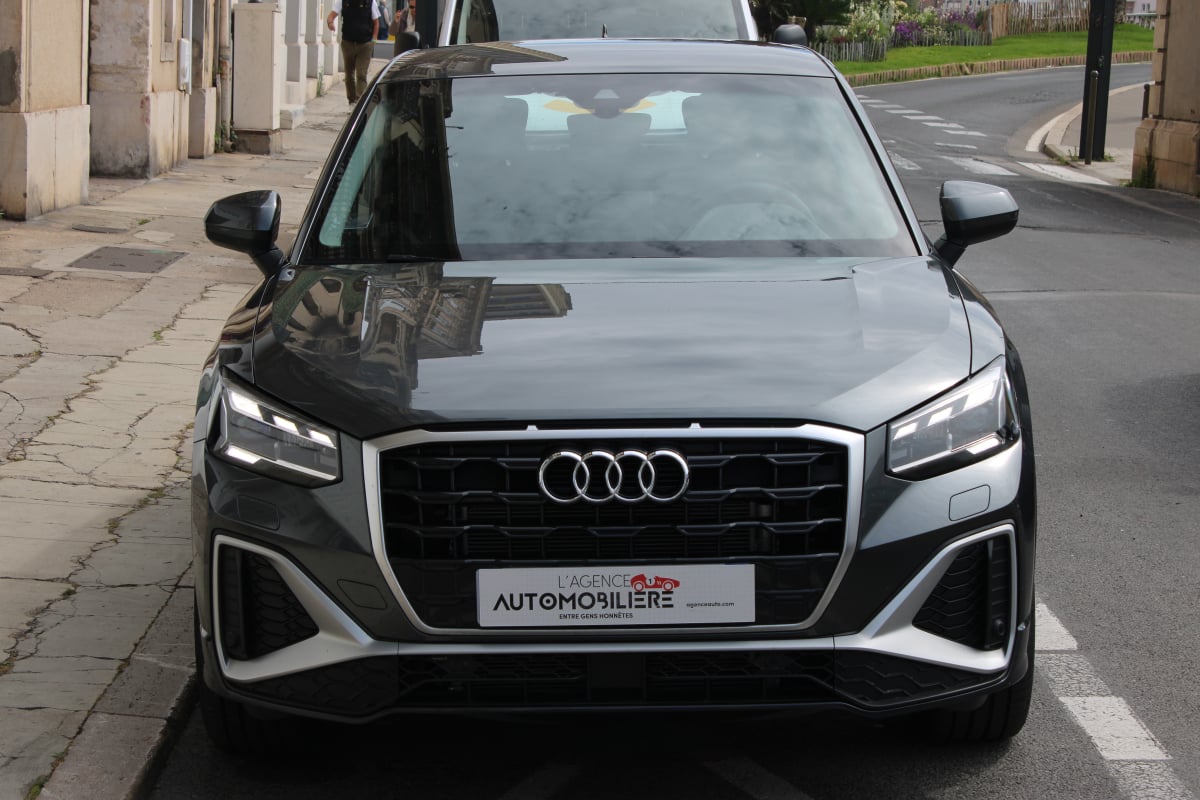Audi Q2 35 TFSI 150Ch S 7 S-LINE ( 1ère main, Carplay, Caméra de recul ... ) — 2