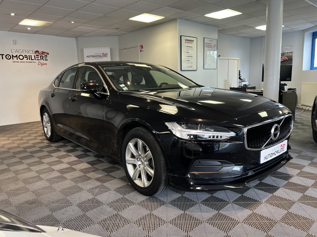 Volvo S90 D4 2.0d Geartronic 190CV Inscription Courroie changée - Harman Kardon - Caméra - CarPlay — 2