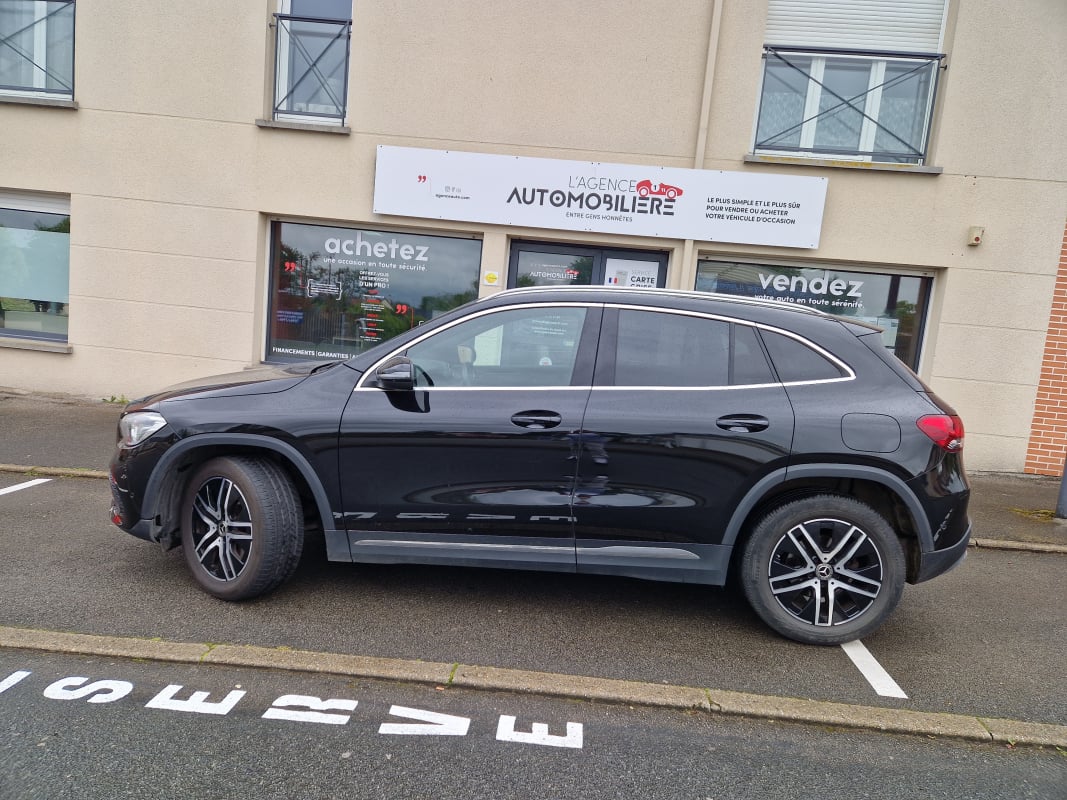 Mercedes-Benz Classe GLA II 200 D BUSINESS LINE 8G-DCT — 2