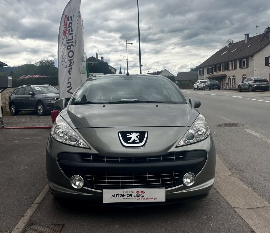 Peugeot 207 CC 1.6 HDi 110ch ROLAND GARROS — 2