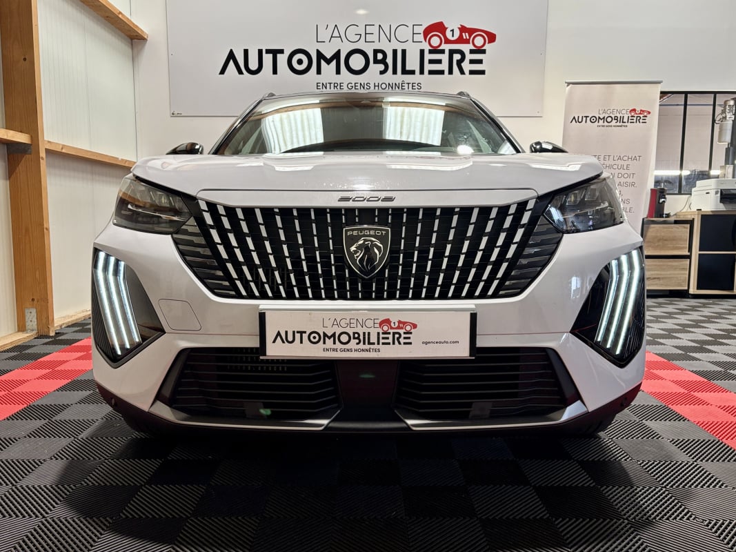 Peugeot 2008 II (2) 1.2 PURETECH 130 S&S GT EAT8 (Attelage amovible) — 2