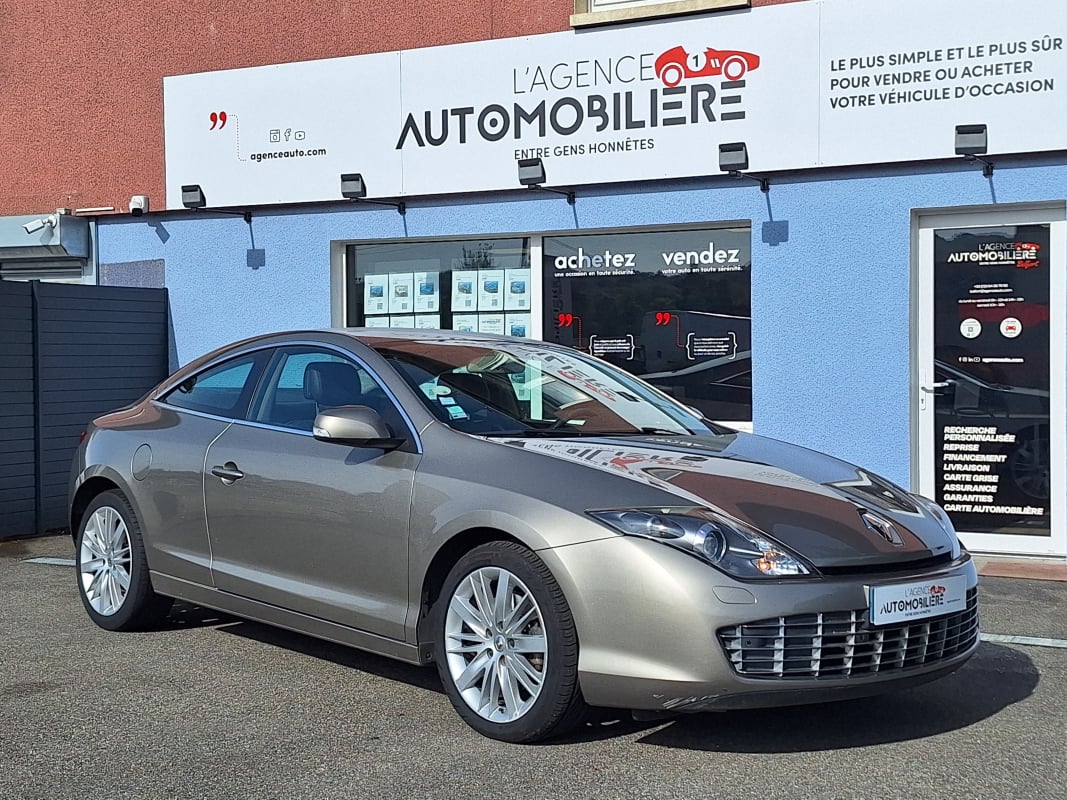 Renault Laguna GT Coupé 2.0 DCI 178 ch — 1