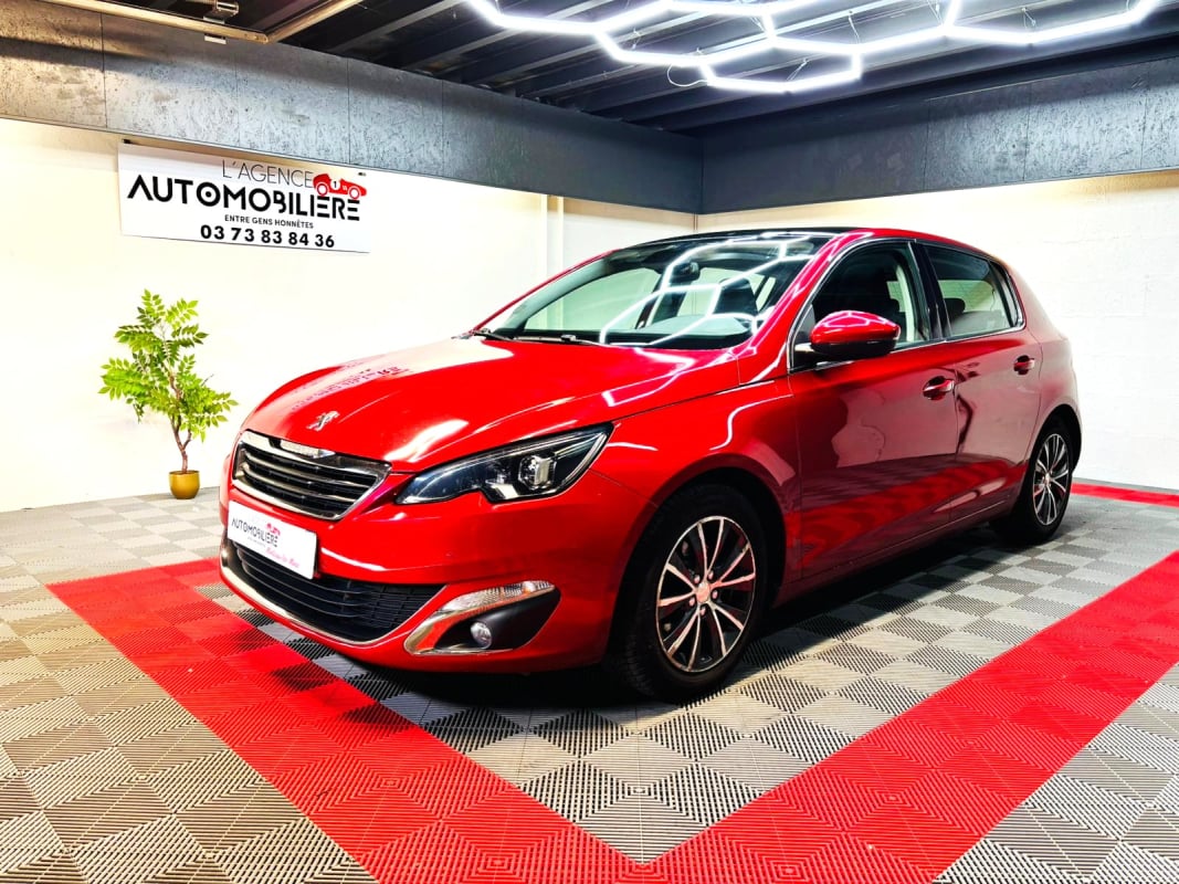 Peugeot 308 II 1.6 E-HDI 115 ALLURE- GARANTIE 12 MOIS - 1ERE MAIN- SUIVI COMPLET PEUGEOT — 1