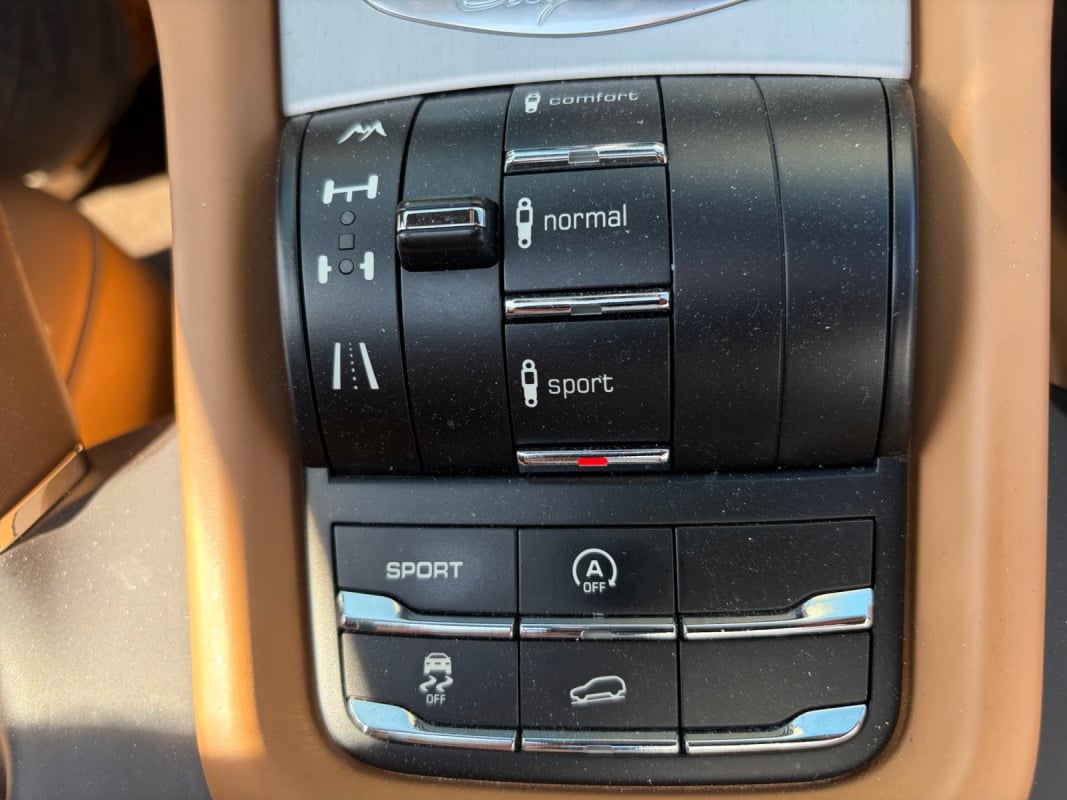Porsche Cayenne II 4.8 V8 420 GTS TIPTRONIC TYPE 958 GARANTIE 12 MOIS — 25