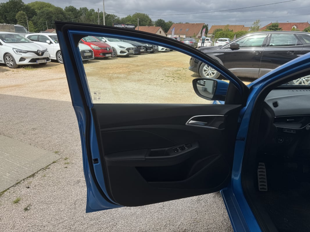 MG MG3 1.5 HYBRID+ - 195cv LUXURY — 25
