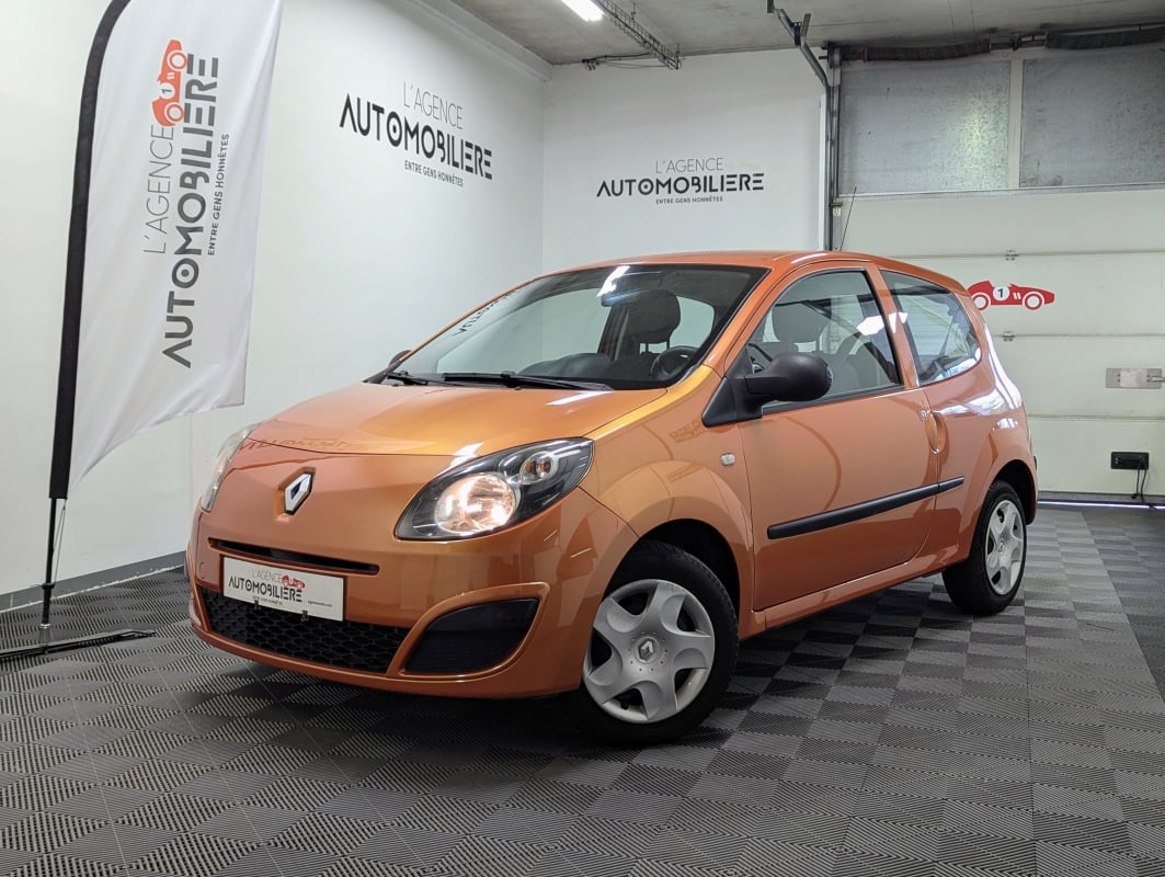 Renault Twingo II 1.2 LEV 16V 75 AUTHENTIQUE — 1
