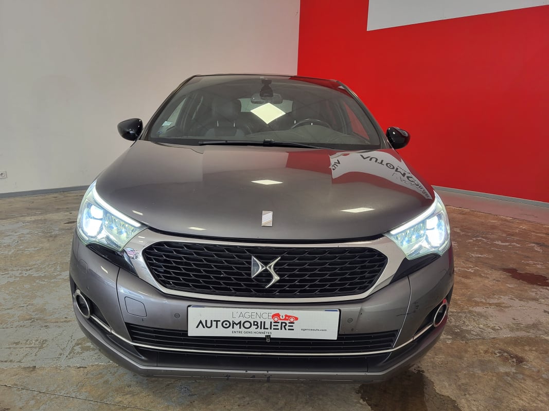 Citroen DS4 1.6 THP 210 BVM6 PERFORMANCE LINE + CARPLAY + CAMERA — 2