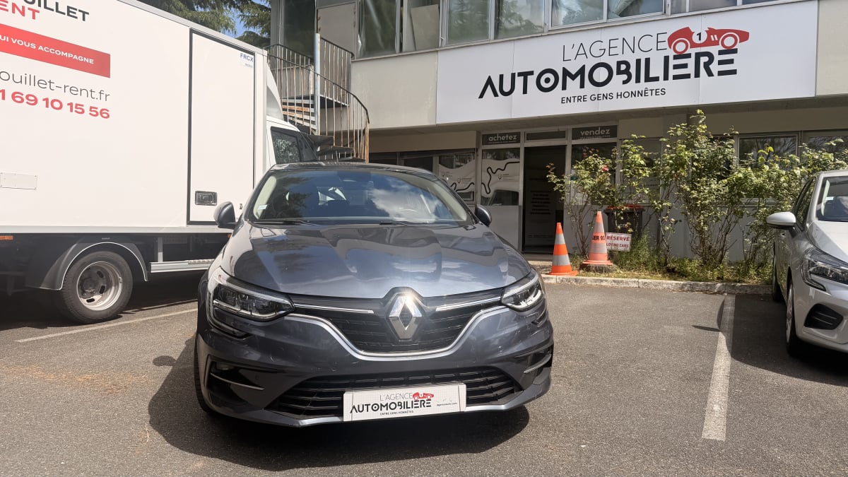Renault Megane 4 Phase 2 E-TECH 1.6 Hybrid 90 cv Boîte auto — 2