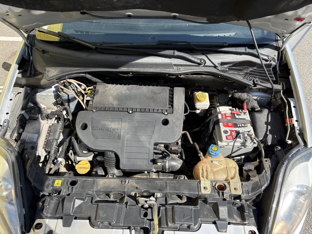 Fiat Punto Evo 1.3 Multijet 75ch Dynamic — 19