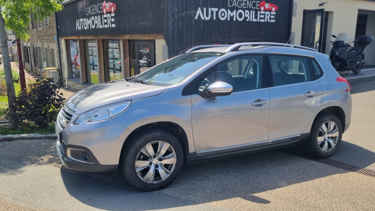 Peugeot 2008 ALLURE 1.2 110cv BVM6 — 1