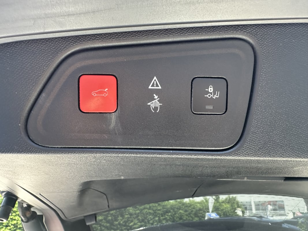 Peugeot 3008 2.0 BLUEHDI 150CH GT LINE S&S — 21