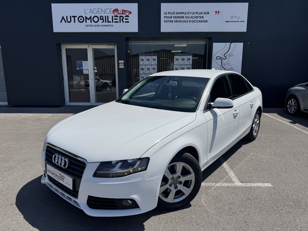 Audi A4 2.0 TDI 120 CH AMBIENTE — 1