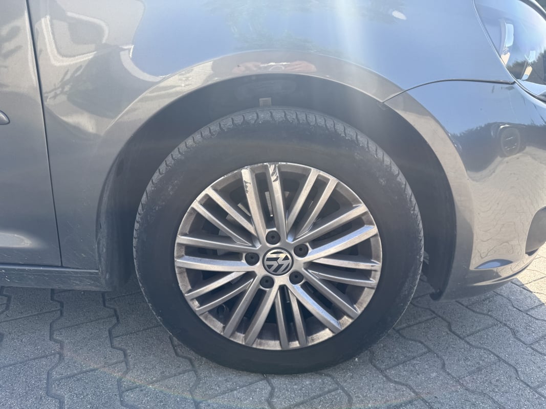 Volkswagen Touran 1.6 tdi 105ch 7 places Confortline — 13