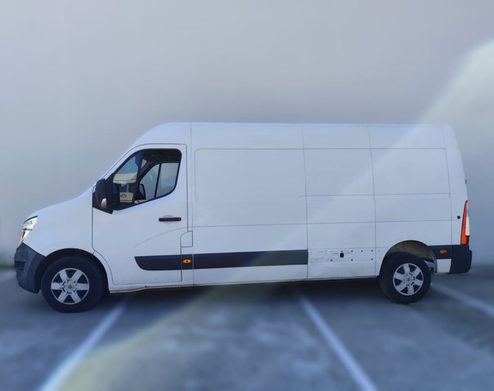 Nissan NV400 FOURGON 2.3 DCI 150 3t500 L3H2 — 2