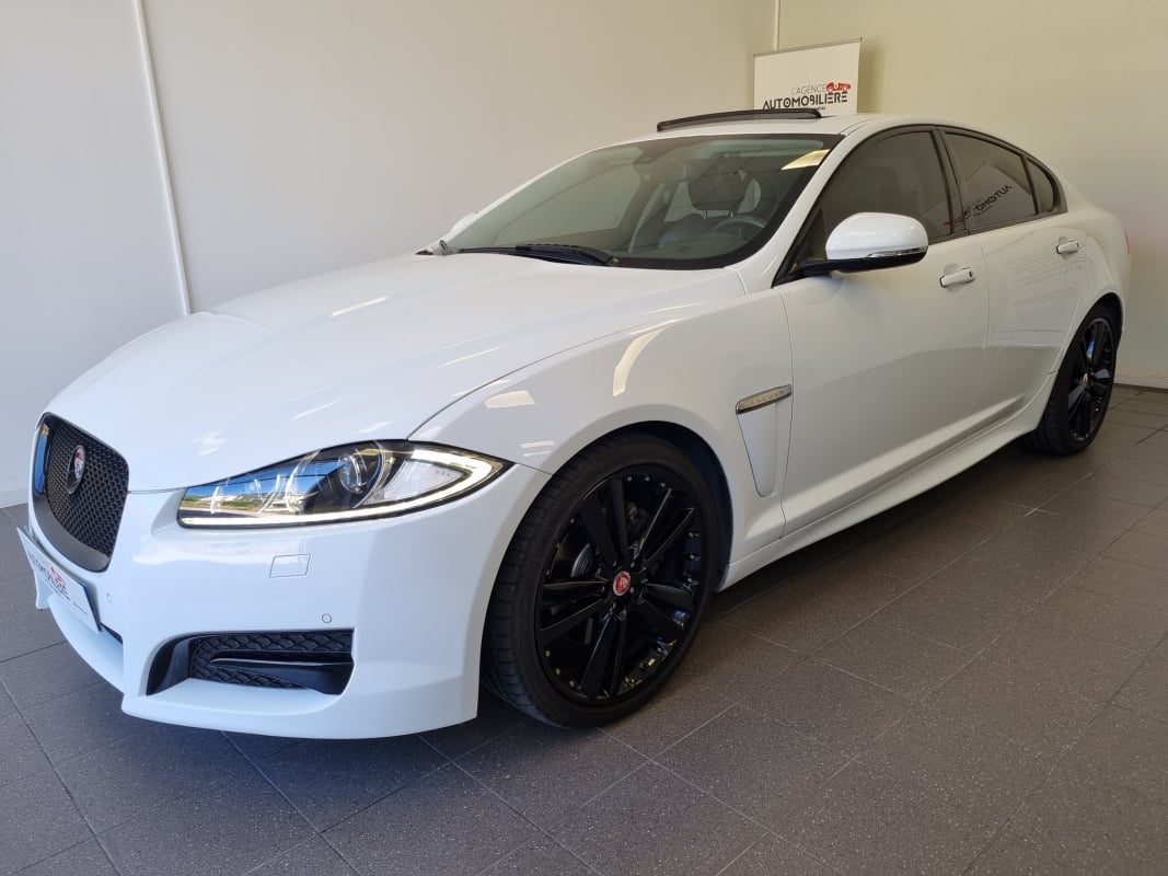 Jaguar XF (X250) Berline Phase 2 3.0 D 24V 240 cv BA - TOIT OUVRANT — 2