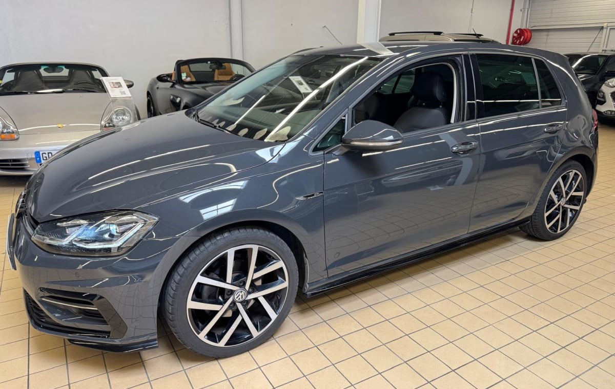 Volkswagen Golf 1.6 TDI 115ch FAP Carat 5p — 1