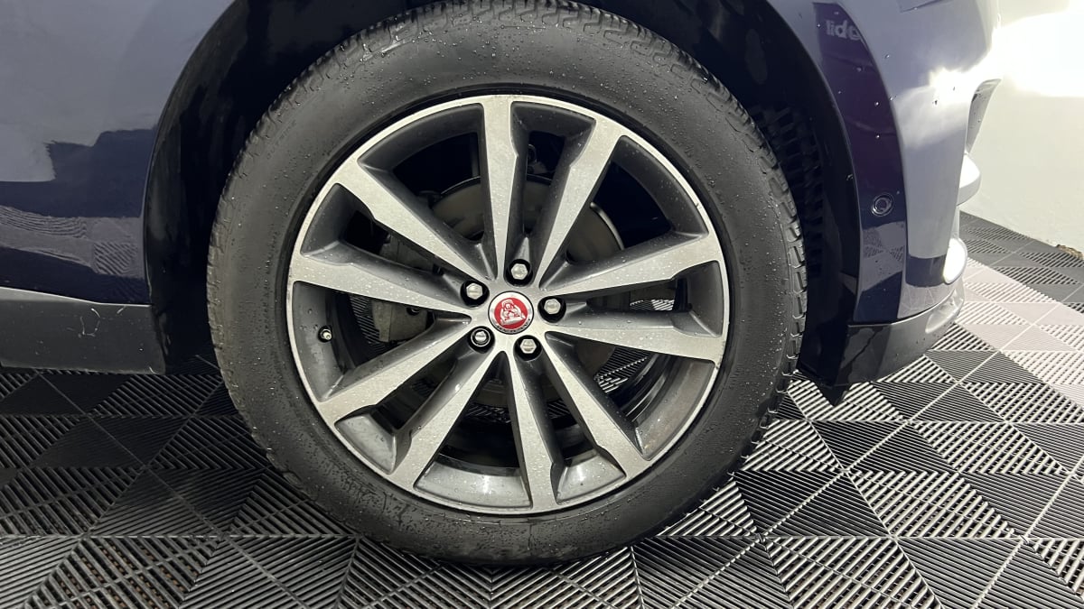 Jaguar F-Pace 2.0 D 240 14CV 4X4 R-SPORT BVA — 38