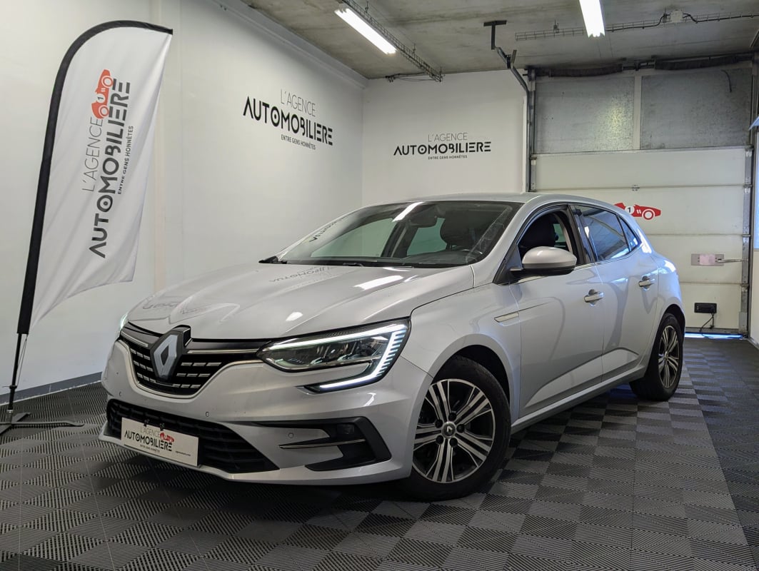 Renault Megane IV (2) 1.5 BLUE DCI 115 INTENS EDC + PREMIERE MAIN — 1