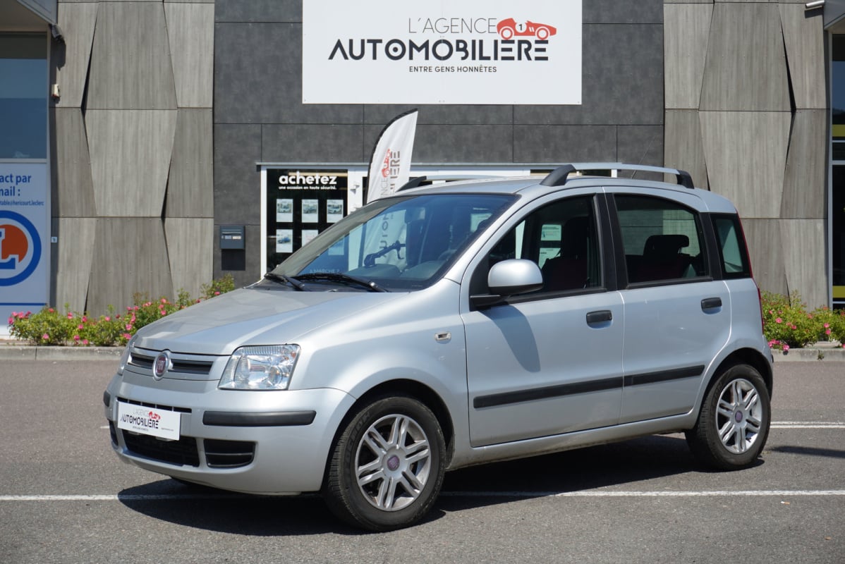 Fiat Panda 1.2 8V 60 ch Dualogic Emotion — 1
