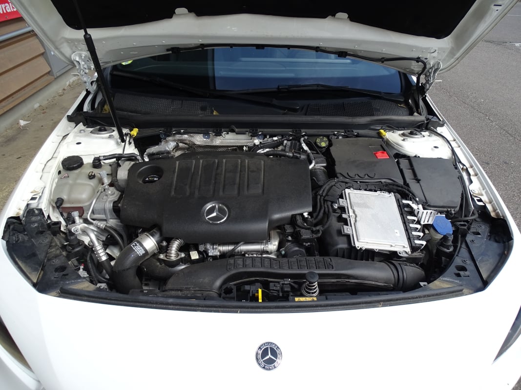 Mercedes-Benz Classe A Classe A 200 d Élégance & Confort — 40