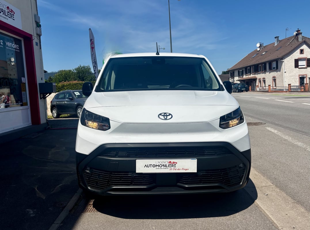 Toyota PROACE CITY L1 1.5 D-4D 131 ch Business — 2
