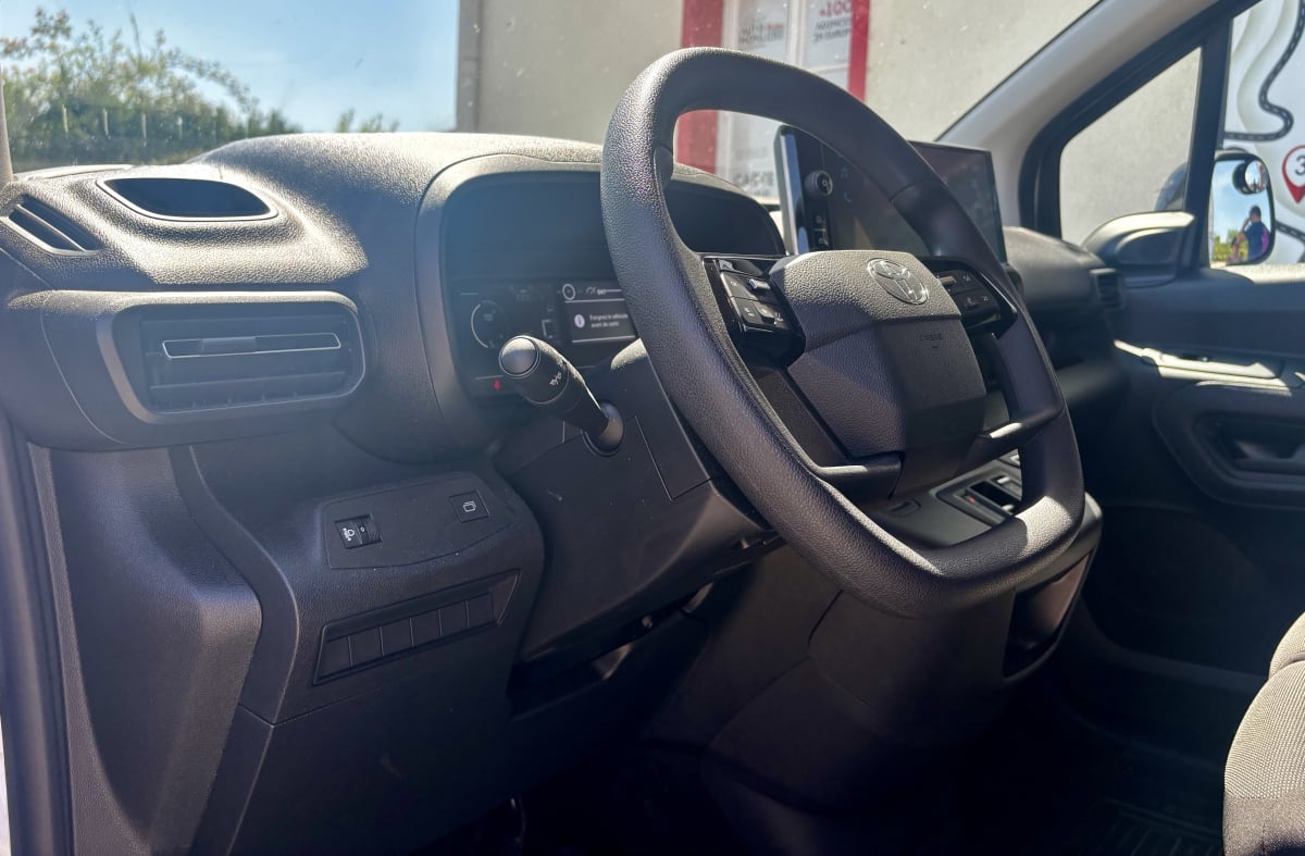 Toyota PROACE CITY L1 1.5 D-4D 131 ch Business — 29