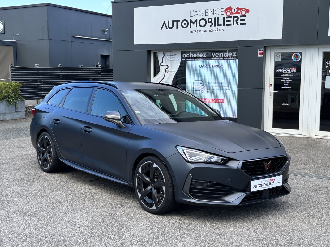 Cupra Leon Sportstourer 1.4 e- Hybrid 245 ch VZ DSG6 - Peinture Gris Magnétique Mat - — 1