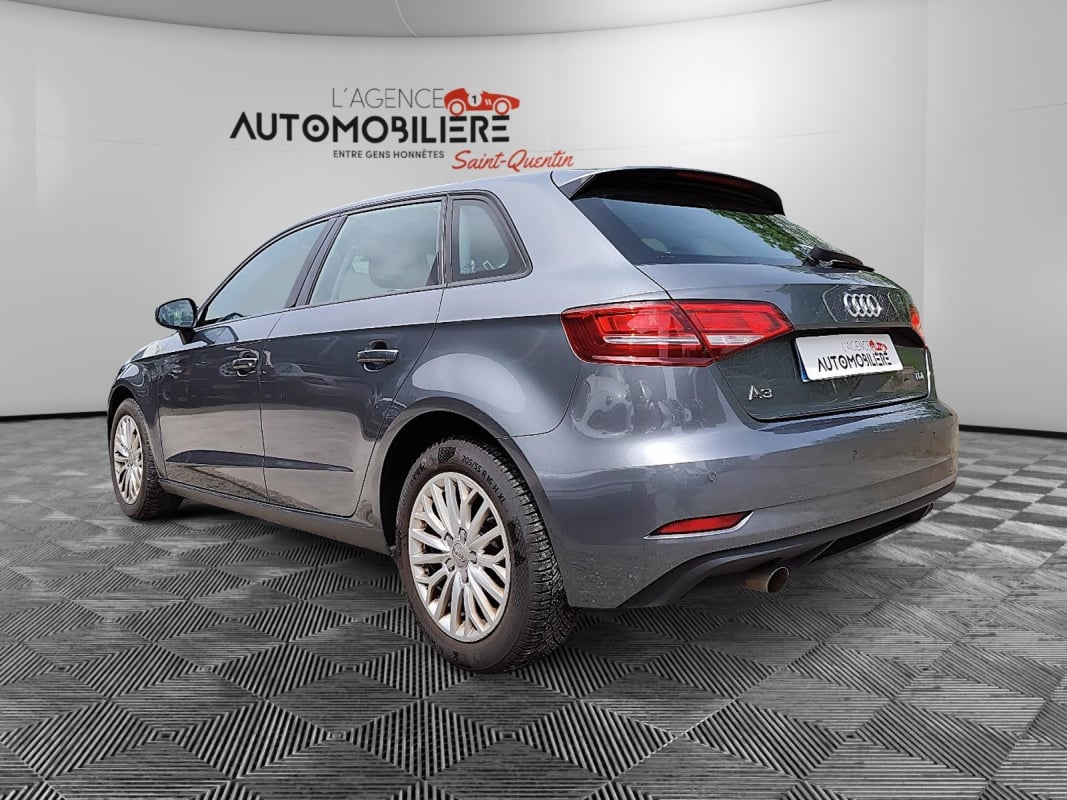 Audi A3 Sportback 1.6 TDI 110ch Business line S tronic 7 - Full entretien Audi - Garantie 12 mois — 35