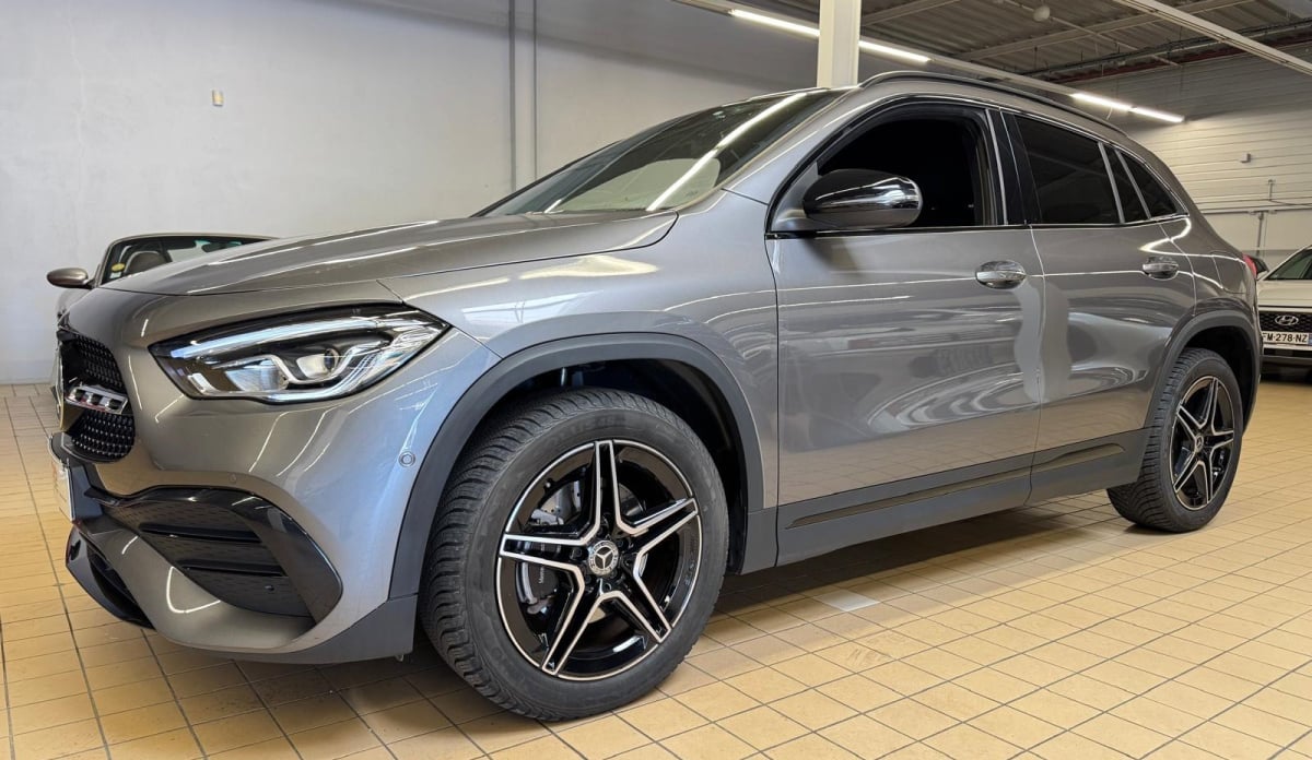 Mercedes-Benz Classe GLA AMG Line 250 e 160+102ch 8G-DCT — 2
