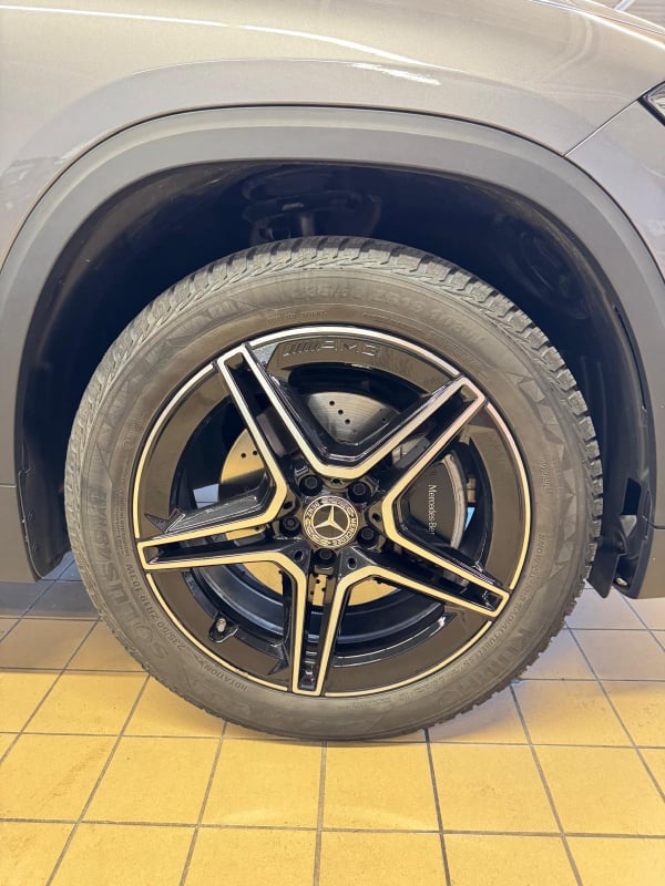 Mercedes-Benz Classe GLA AMG Line 250 e 160+102ch 8G-DCT — 40