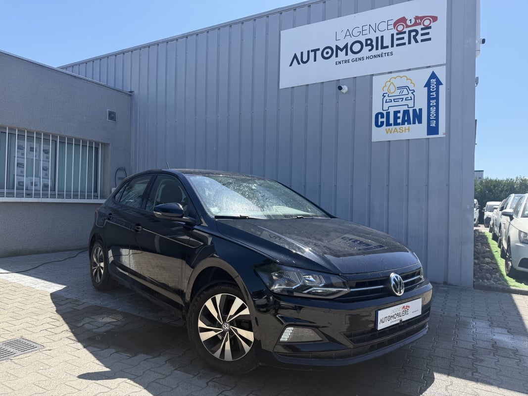 Volkswagen Polo 1.0 65 TRENDLINE — 1