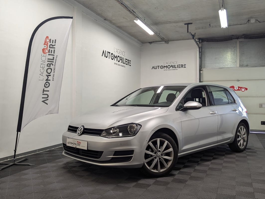 Volkswagen Golf VII 1.6 TDI 90 TRENDLINE 5P — 1