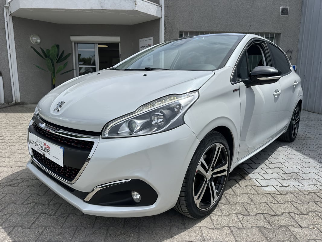 Peugeot 208 1.2L 110 CV GT line boite auto — 1