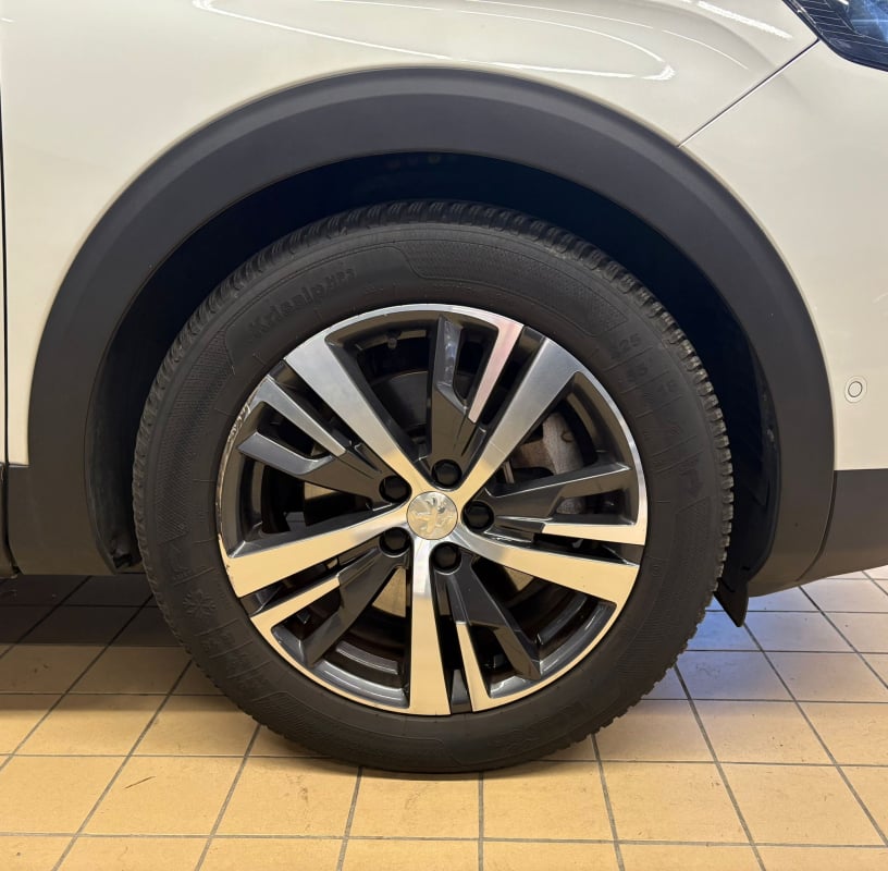 Peugeot 3008 E-EAT8 ROAD TRIP — 32