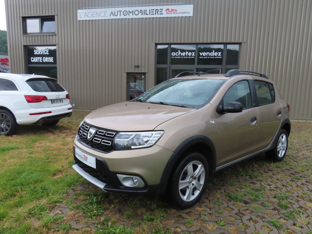 Dacia Sandero 0.9 TCe Stepway 90Cv — 1