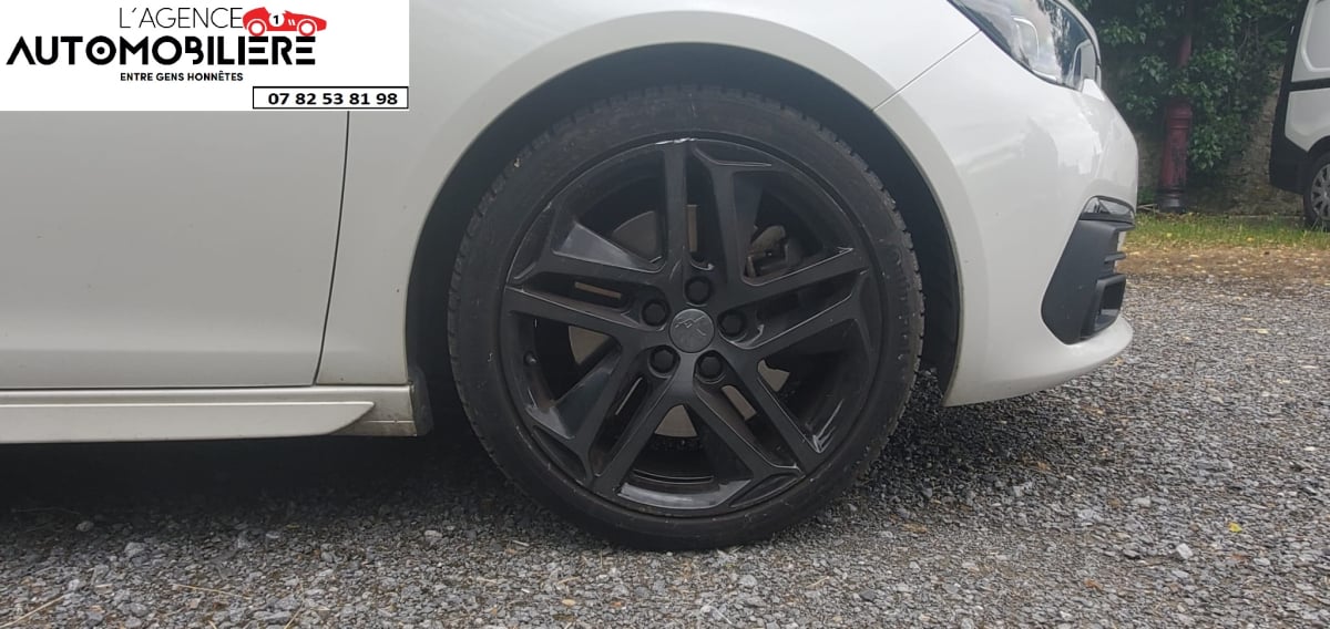 Peugeot 308 2.0 Bluehdi 180 S/S EAT8 GT Toit pano — 17
