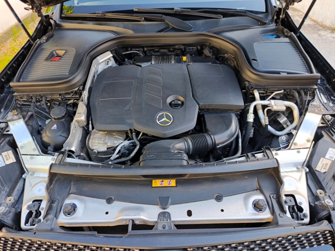 Mercedes-Benz Classe GLC 220d 4MATIC AMG LINE 195ch – 9G-Tronic – Caméra 360° – 42 500 km — 28